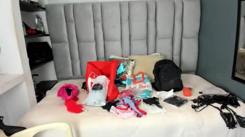 Charlot milf online show from 11.15.25