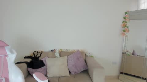Snapshot of charlote_cowell_sub_ chatting on 12.22.24 online show from 12.22.24