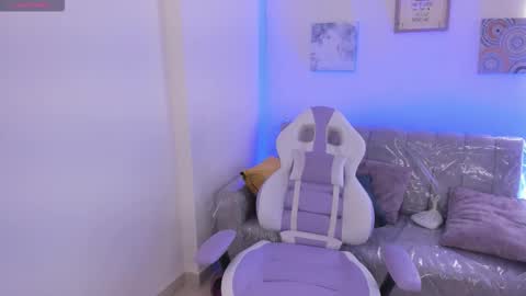    online show from 10.21.25