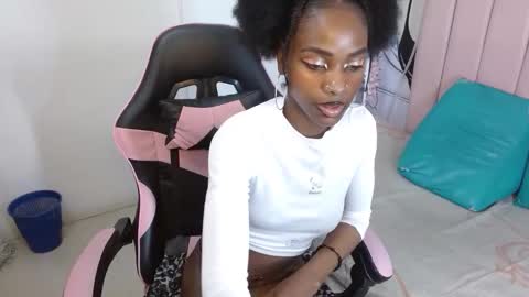 Snapshot of charlothcameronrs chatting on 03.31.26 charlothcameronrs online show from 03.31.26