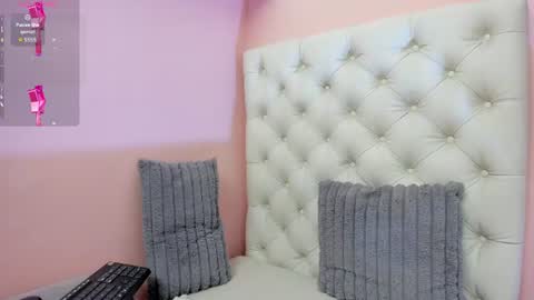 Snapshot of charlott_milk chatting on 07.19.26 Charlotte online show from 07.19.26