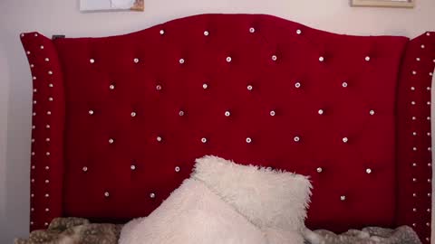charlotte1_ls online show from 02.06.25