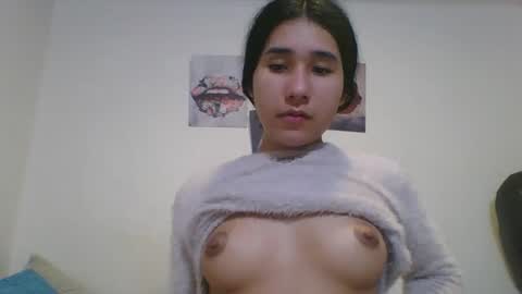 Snapshot of charlotte2852 chatting on 12.28.24 karinaa independent model online show from 12.28.24