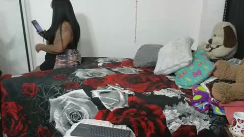 Snapshot of charlotte_027 chatting on 02.23.25 charlotte_027 online show from 02.23.25