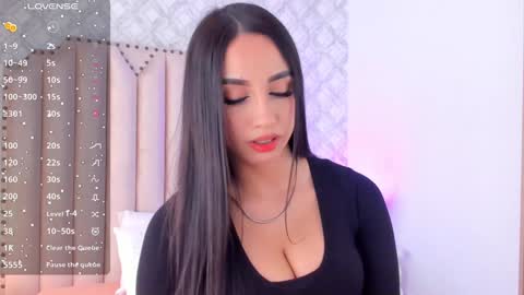 Snapshot of charlotte__08 chatting on 12.10.24 Charlotte online show from 12.10.24