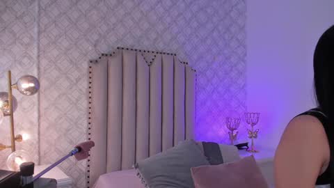 Snapshot of charlotte__08 chatting on 01.12.25 Charlotte online show from 01.12.25