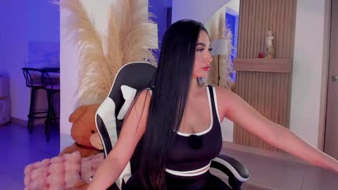   Charlotte  online show from 04.08.26