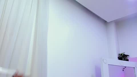 Snapshot of charlotte_brown_1 chatting on 12.28.24 CHARLOTTE BROWN online show from 12.28.24
