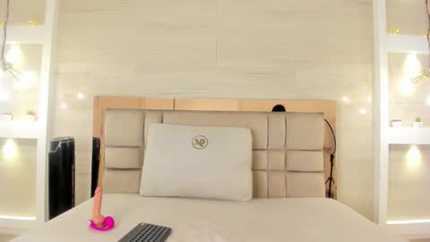 Charlotte colee online show from 01.14.26