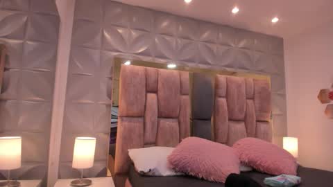 Charlotte Icee online show from 03.19.26