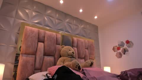 Charlotte Icee online show from 04.09.26