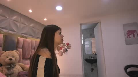 Snapshot of charlotte_icee chatting on 05.07.26 Charlotte Icee online show from 05.07.26