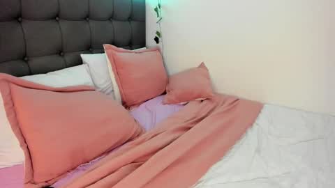 Snapshot of charlotte_jamees chatting on 02.24.25 Charlotte james online show from 02.24.25