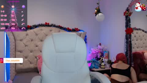 Snapshot of charlotte_jones__1 chatting on 12.29.24 Charlotte online show from 12.29.24