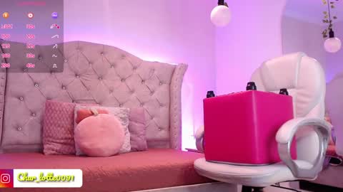 Snapshot of charlotte_jones__1 chatting on 02.01.25 Charlotte online show from 02.01.25