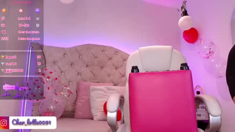 Snapshot of charlotte_jones__1 chatting on 02.18.25 Charlotte online show from 02.18.25