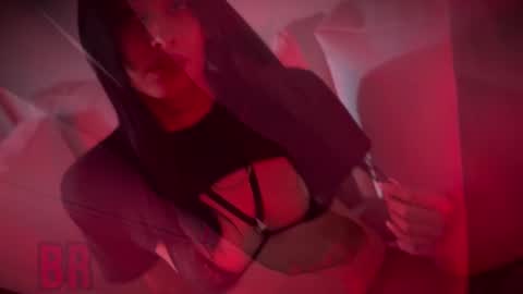 Snapshot of charlotte_kisss chatting on 01.29.25 Charlotte online show from 01.29.25