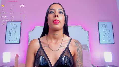 Snapshot of charlotte_kisss chatting on 09.17.25 Charlotte online show from 09.17.25