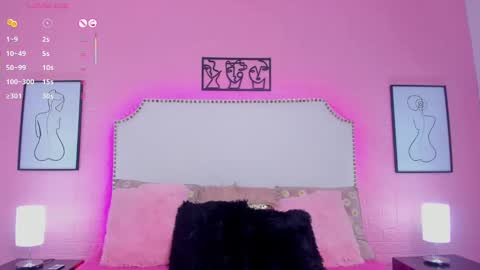 Snapshot of charlotte_kisss chatting on 10.10.25 Charlotte online show from 10.10.25