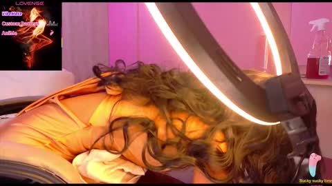 CHARLOTTE online show from 12.04.25