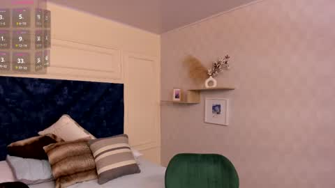 Charlotte Mayers online show from 10.24.25