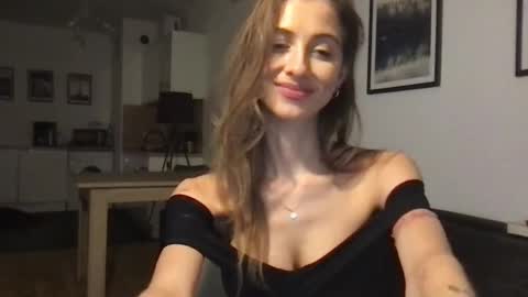 Charlotte Roche online show from 03.05.25