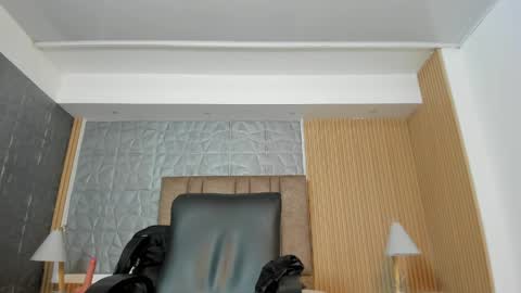 Charlotte  Everyday From 0700 to 1300 Col Time online show from 04.15.26