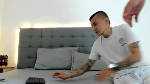 charlotteandsimon online show from 10.06.25