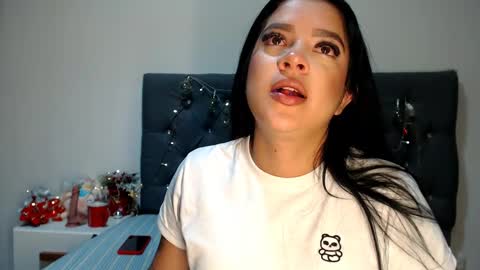 charlottee07 online show from 12.19.25