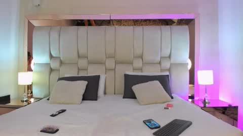 Charlotte online show from 01.06.26