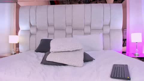 Charlotte online show from 01.10.26