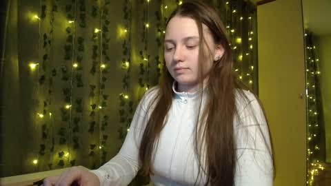 Snapshot of charlottewip chatting on 01.24.25 Kira online show from 01.24.25