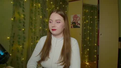 Snapshot of charlottewip chatting on 02.27.25 Kira online show from 02.27.25