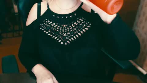 CharlotteXTasty online show from 12.04.24