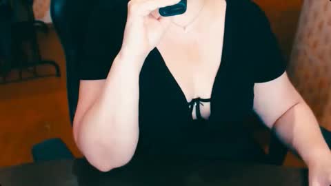 CharlotteXTasty online show from 09.29.25