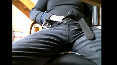 charly052 online show from 02.25.25