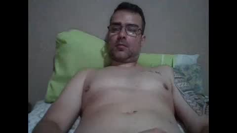 Snapshot of charlyporno22 chatting on 03.04.25 Sexyman22 online show from 03.04.25
