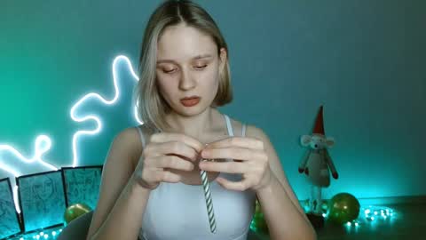 Michelle  online show from 01.06.25