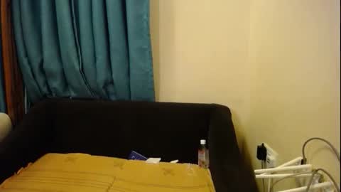 Snapshot of charming_coco chatting on 12.18.25 Coco online show from 12.18.25