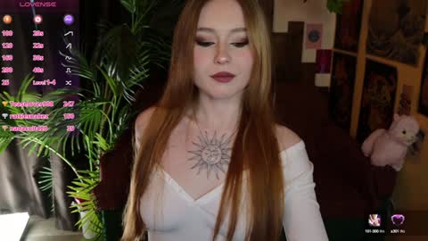 Snapshot of charming_lilly chatting on 02.07.25 Lissa online show from 02.07.25