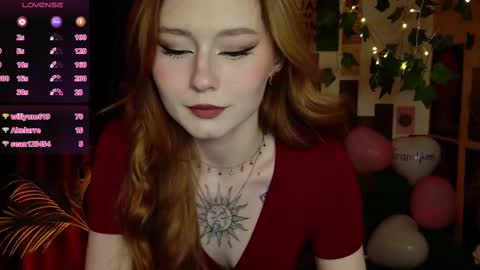 Snapshot of charming_lilly chatting on 02.13.25 Lissa online show from 02.13.25