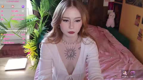 Snapshot of charming_lilly chatting on 02.19.25 Lissa online show from 02.19.25