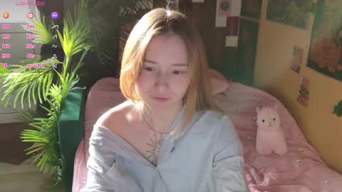 Snapshot of charming_lilly chatting on 02.24.25 Lissa online show from 02.24.25