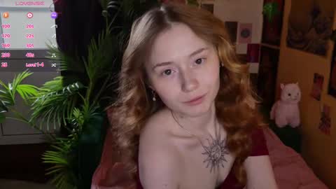 Snapshot of charming_lilly chatting on 02.25.25 Lissa online show from 02.25.25