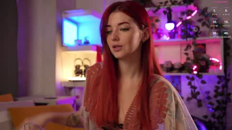 Snapshot of charmings_054 chatting on 12.15.24 Belle and Miley online show from 12.15.24