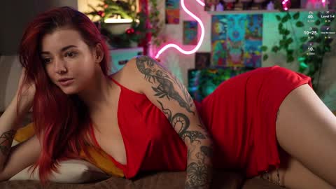 Snapshot of charmings_054 chatting on 01.25.25 Belle and Miley online show from 01.25.25