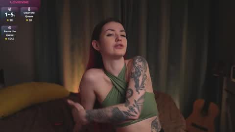 Snapshot of charmings_054 chatting on 02.07.26 Belle and Miley online show from 02.07.26