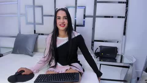 Snapshot of charmsecret chatting on 01.09.26 Charm online show from 01.09.26