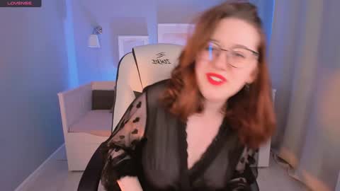 Snapshot of charmygrace chatting on 01.26.25 Grace online show from 01.26.25