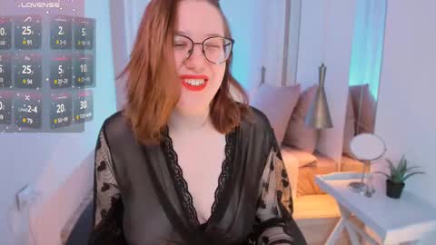 Snapshot of charmygrace chatting on 02.28.25 Grace online show from 02.28.25